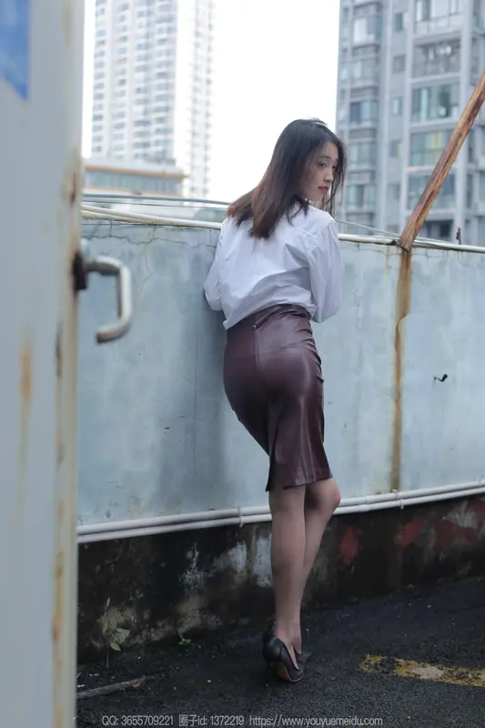[IESS异思趣向] 2024.01.18 丝享家 1641 小九《停车跟随》 0